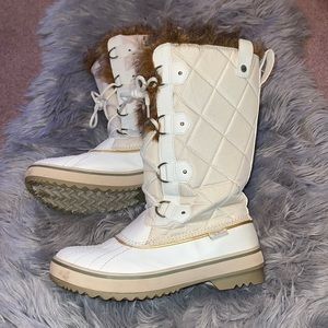 Skechers waterproof winter boots ❄️